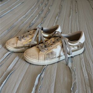 Party Metallic Lace Up Low Top Star Sneaker | Size 8.5